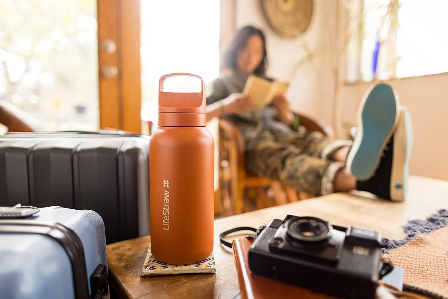 LifeStraw Go Series  Insulated Stainless Steel Water Filter Bottle for Travel and Everyday Use Removes Bacteria, Parasites and Microplastics, Improves Taste, 1L Aegan Sea