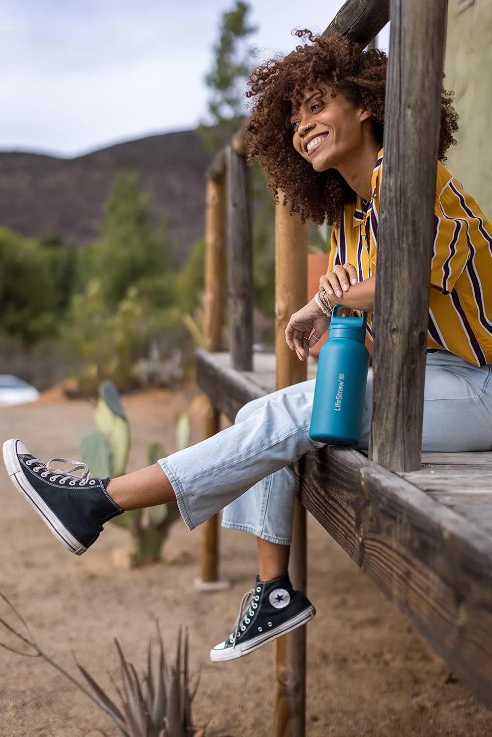 LifeStraw Go Series  Insulated Stainless Steel Water Filter Bottle for Travel and Everyday Use Removes Bacteria, Parasites and Microplastics, Improves Taste, 1L Laguna Teal